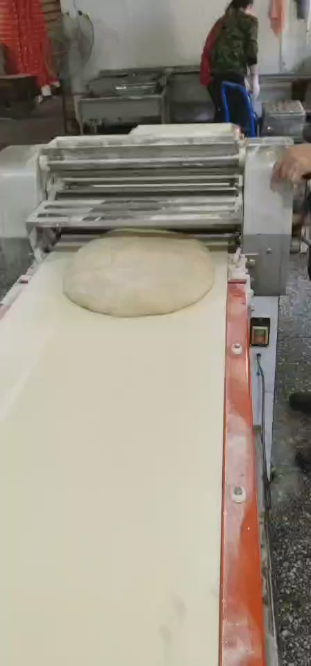 MS500 dough sheeting operation close-up